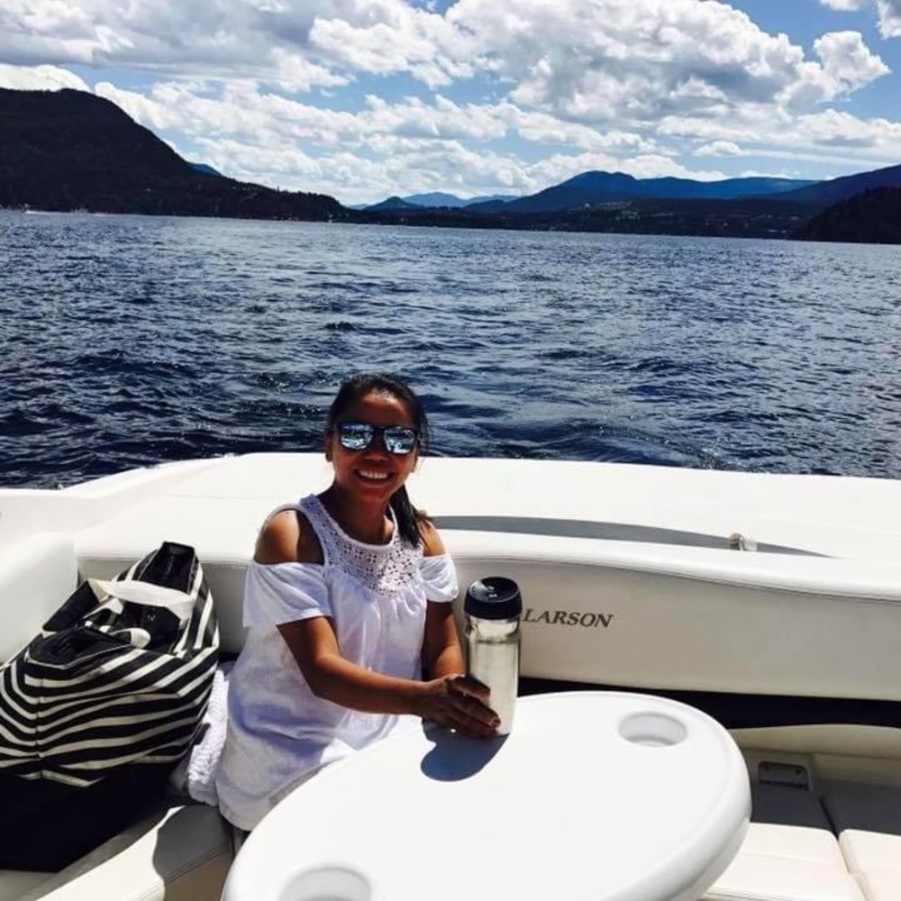 Meet your Posher, Essa